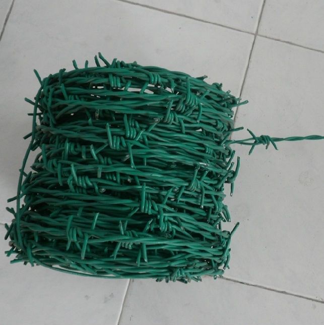 Factory Heavy Zinc Coated Barbed Wire Fencing Prices