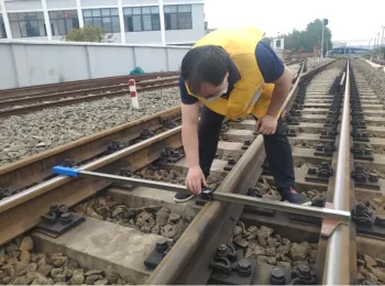 Mechanical Rail Offset Ruler