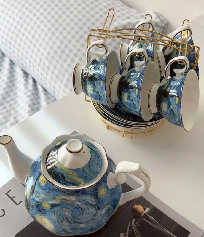Elegant Art-Themed Dinnerware Collection
