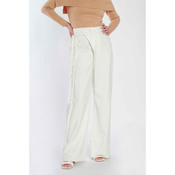 Elegante pantaloni da lacci bianchi