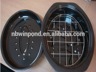 Oval metal mini roasting pan