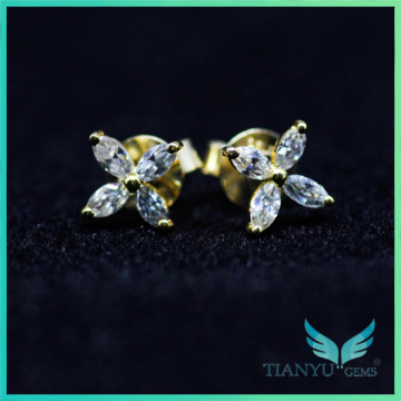 Fashion design high quality foreverone moissanite earrings ,14K yellow gold moissanite earrings