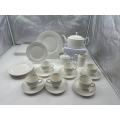 Easy to store ceramic tableware