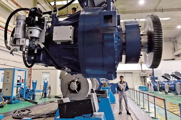 The causes, hazards and treatment measures of lubricating oil foam in