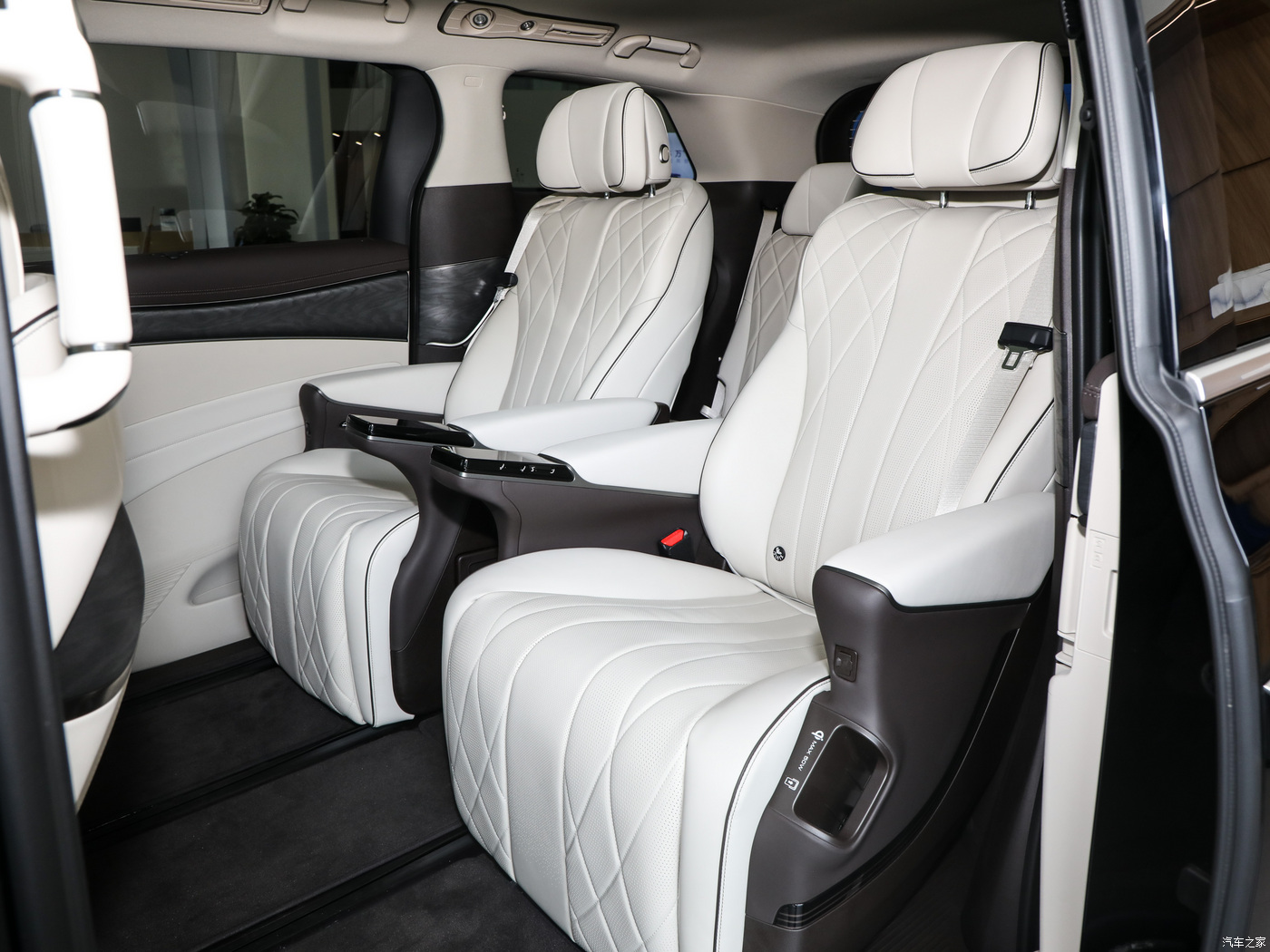 Denza D9 Ev Range 600km Electric Mpv Car