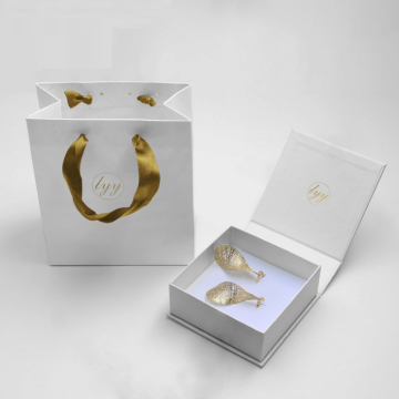 Kotak perhiasan logo kustom untuk anting-anting