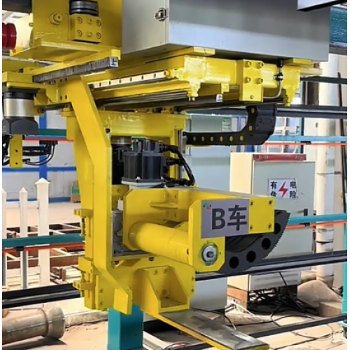 真新しいアルミニウムプロファイルトラクションマシン