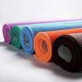 Tapis de serviette de yoga chaud en microfibre sans glissement