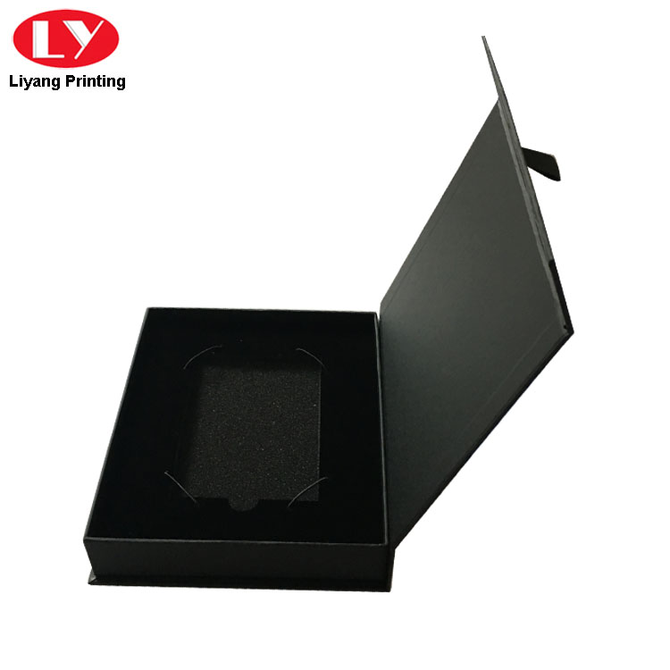 صندوق مغناطيس الورق الأسود غير اللامع لبطاقة الهدايا