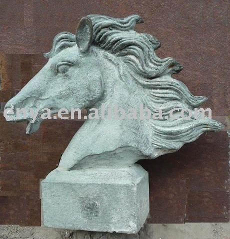 Animal figure/figurine, Horse statue/sculpture, Garden Ornaments