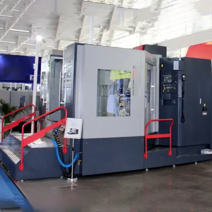 Horizontal CNC machining machine