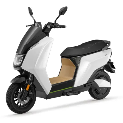 72V Charging Battery Electric Scooter Motorcycle E-Bike