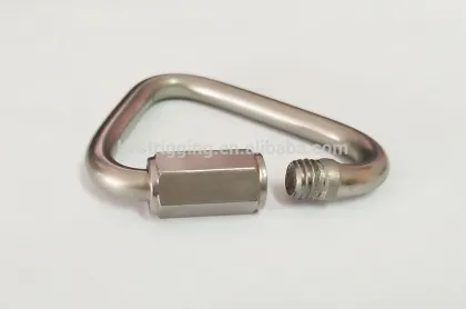 DELTA SHAPED STAINLESS STEEL QUICK LINK