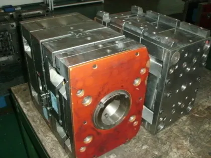 Injection mold, injection mould, injection plastic