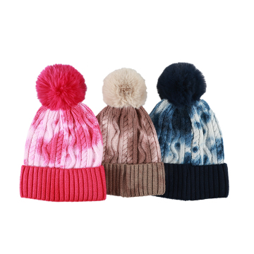 Benutzerdefinierte dicke Kunstpelz -Pompom -Kabel -Strick -Mütze