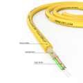 Cable de distribución de 4 fibras en interiores/exteriores