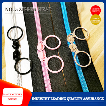 Stationery bag loop zipper