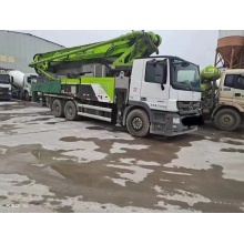 Zoomlion Mercedes-Benz 52-meter Concrete Pump Truck