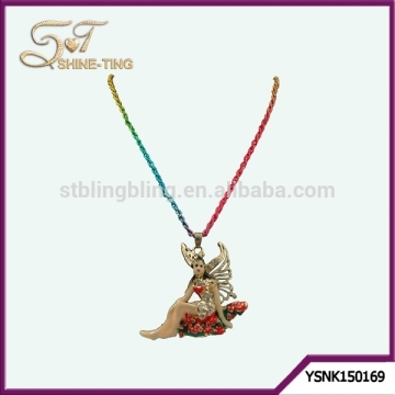 The beautiful Christmas angel pendant for girls