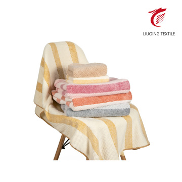 Striped Pineapple Weave Bath Towel