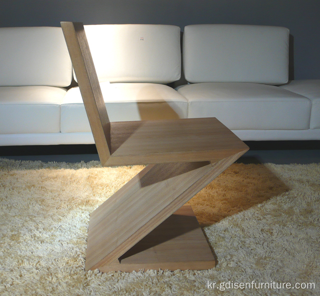 현대식 객실 가구 지그재그 z 모양 나무 식당 의자
