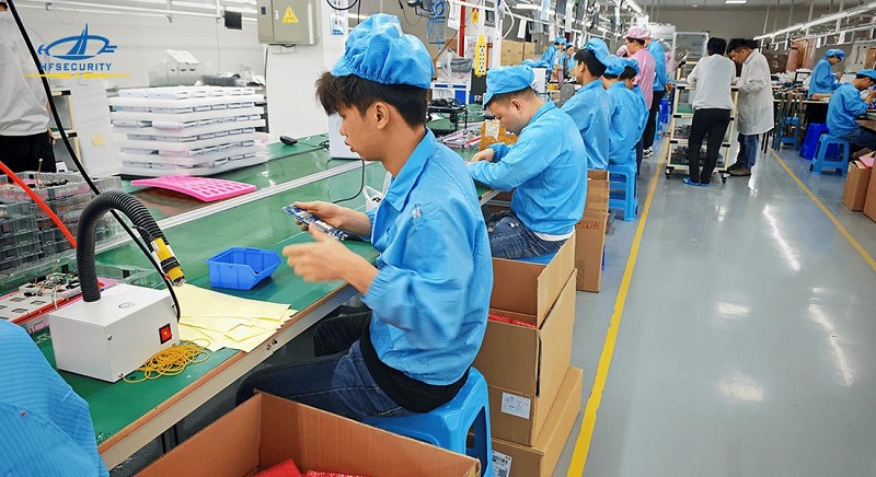 Asian Clients Visit HFSecurity! Focusing on School Attendance Solutions, Cooperation Agreement Reached After Factory Visit
