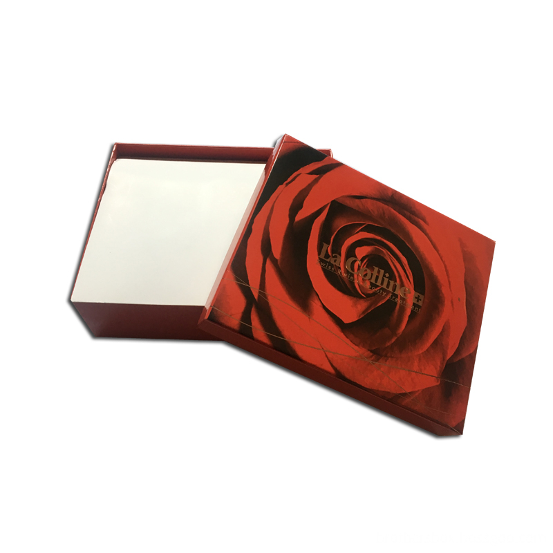 Rose Cover Design Cardboard Gift Packaging Box