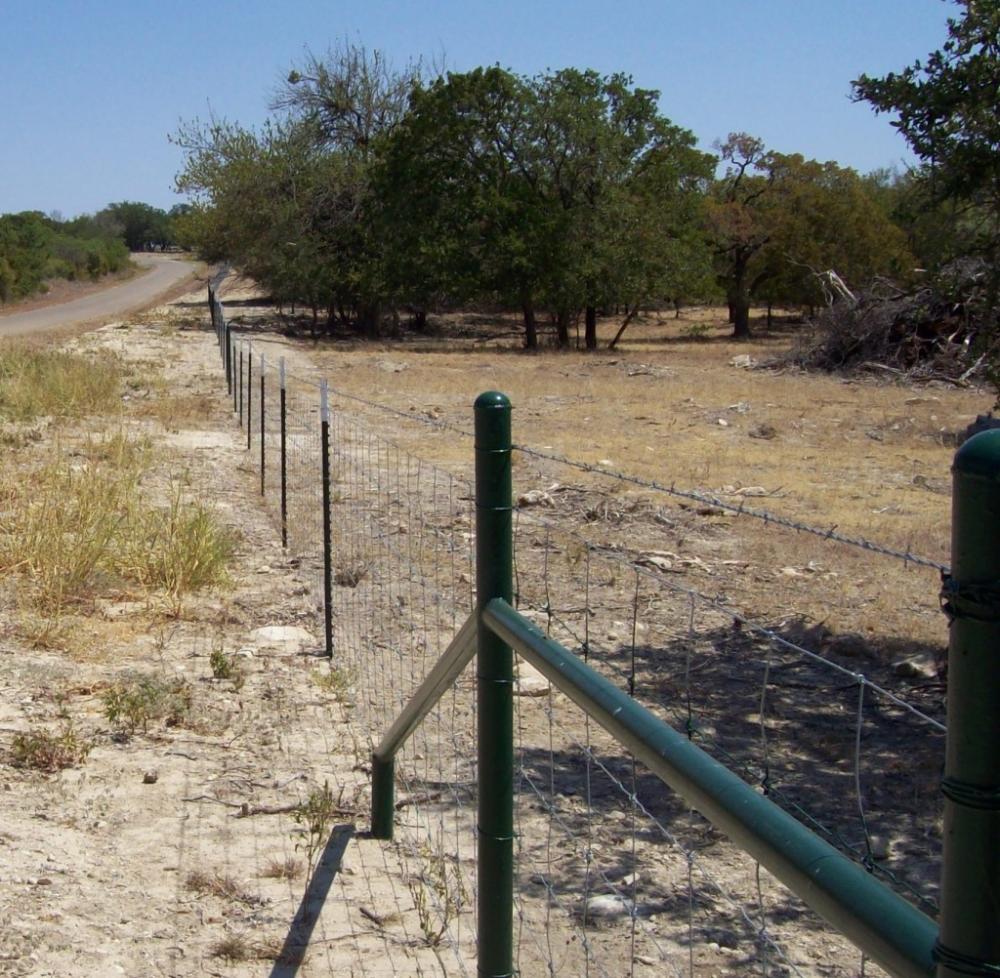 Excellent visibility fixed knot farm guard filed fences