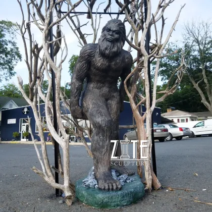 Wholesale life size resin sculpture fiberglass bigfoot statue