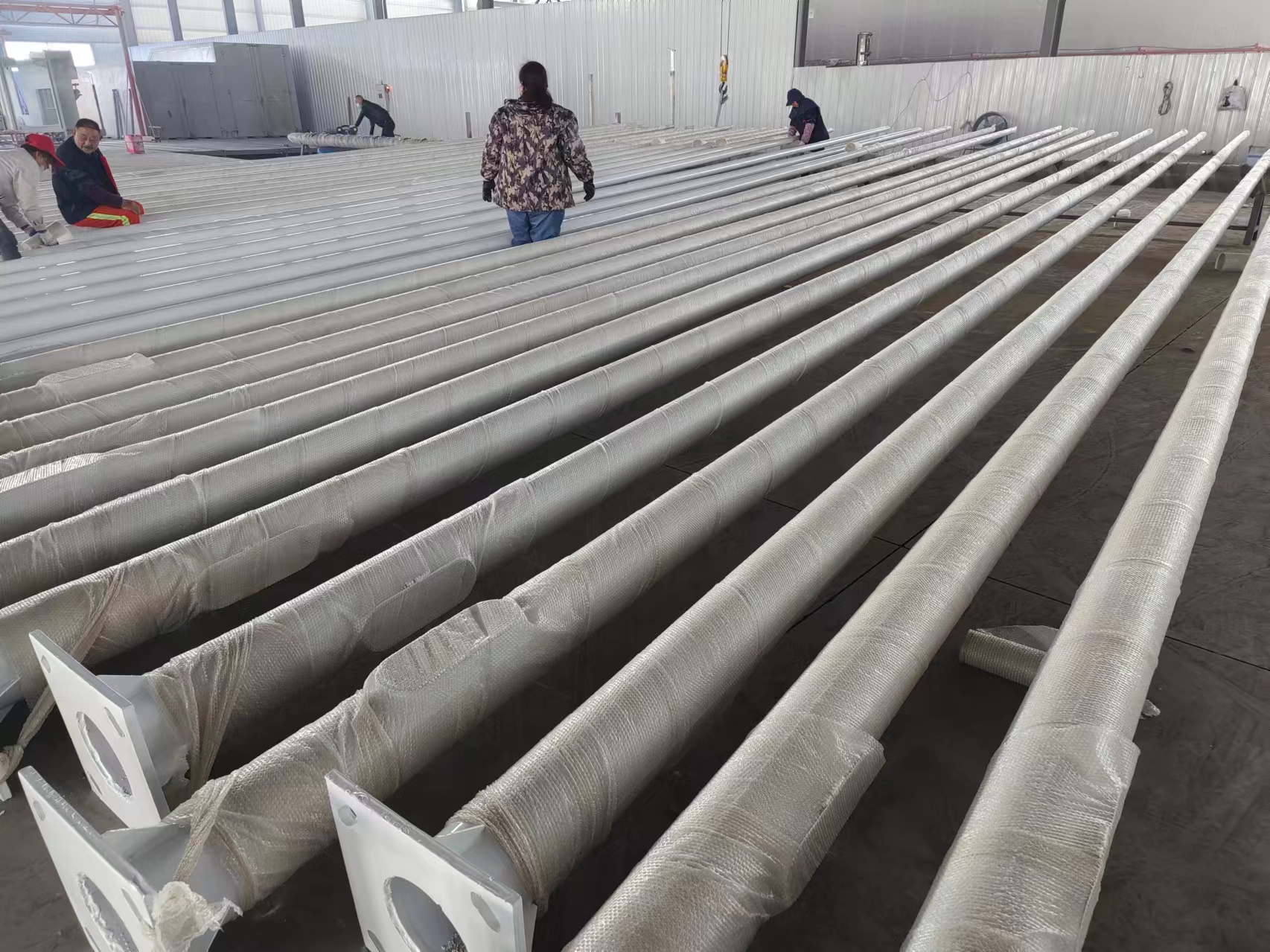 Q235 galvanized street lighting pole light post