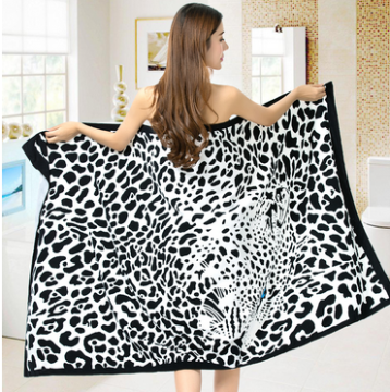 Cheap sale microfiber custom leopard printed beach towel