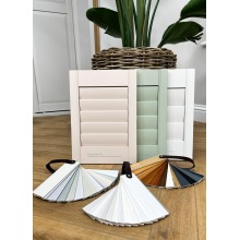 Ang Style Style sa Interior Cafe White Brasswood Louvered Shutters