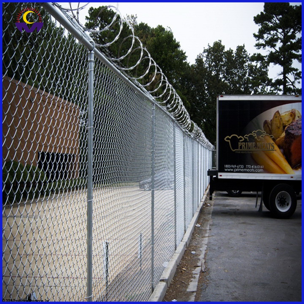 High quality hot dip galvanized chain link fence