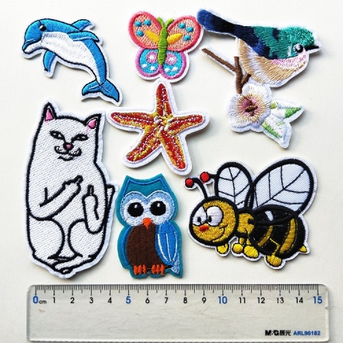 Animal ironing embroidered cloth