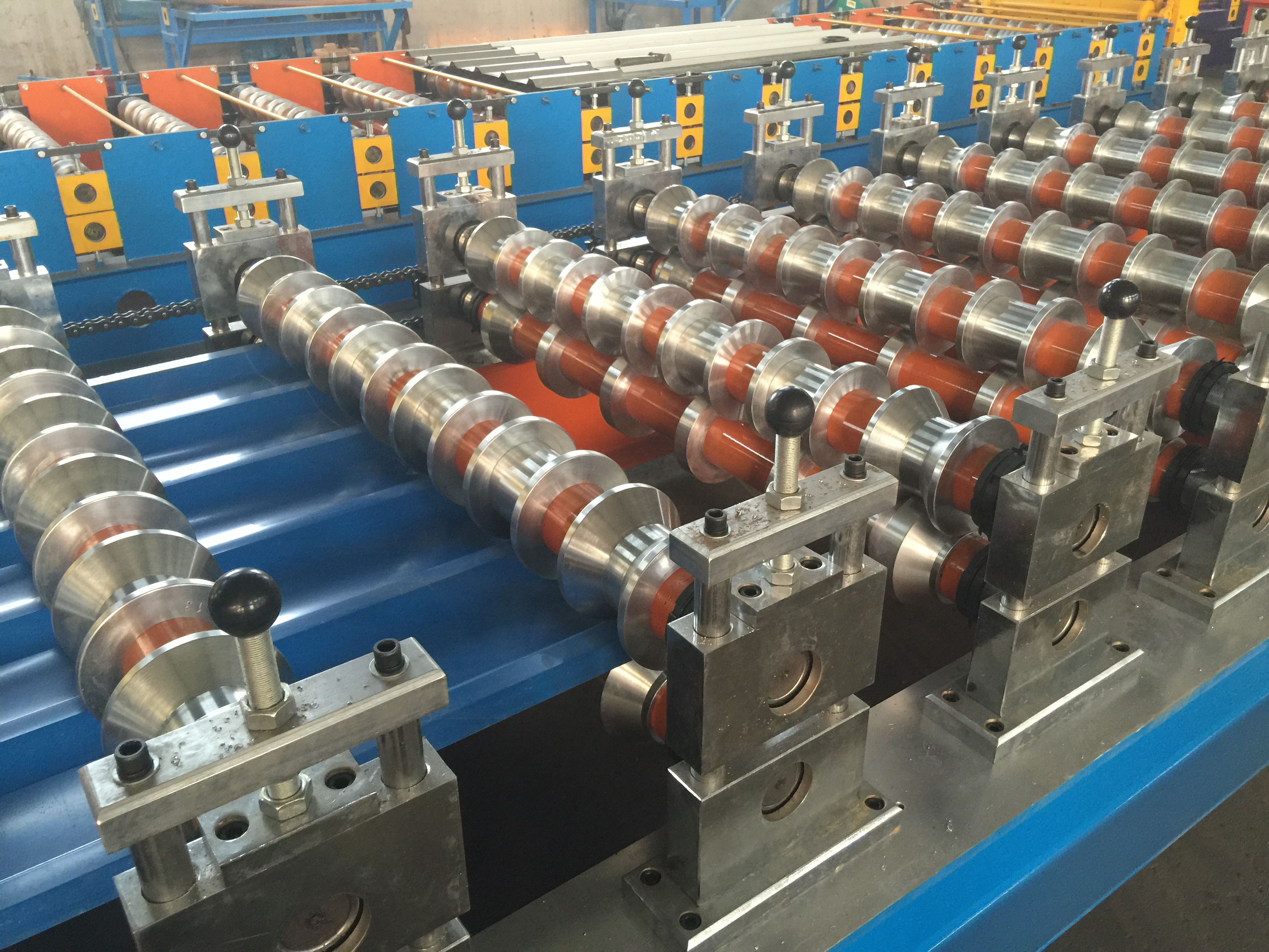 sheet-metal-roll-forming-machines