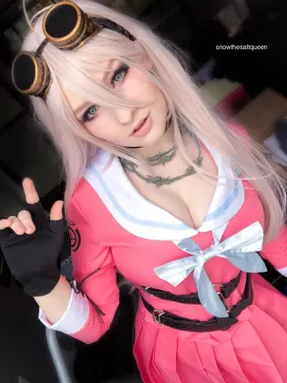 90cm Light Pink Synthetic Wig - Iruma Miu Cosplay Wig for Danganronpa: Trigger Happy Havoc
