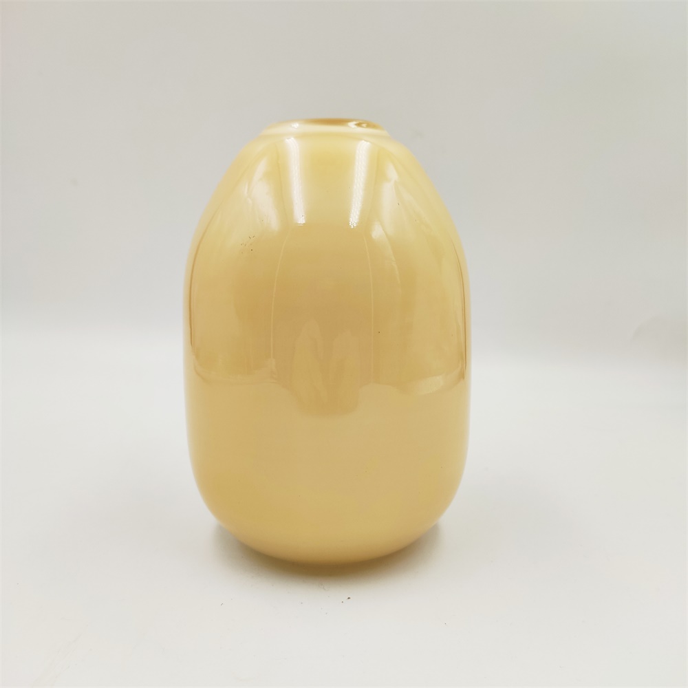 Sirl Glass Tabletop Glass Vase Of Yellow 2