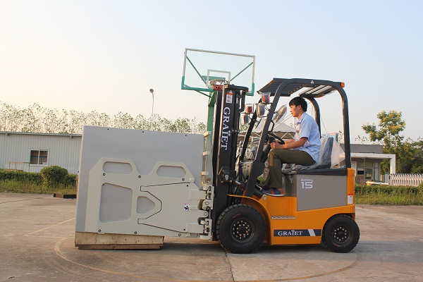 Forklift With Carton Clamp Forklift With Carton Clamp