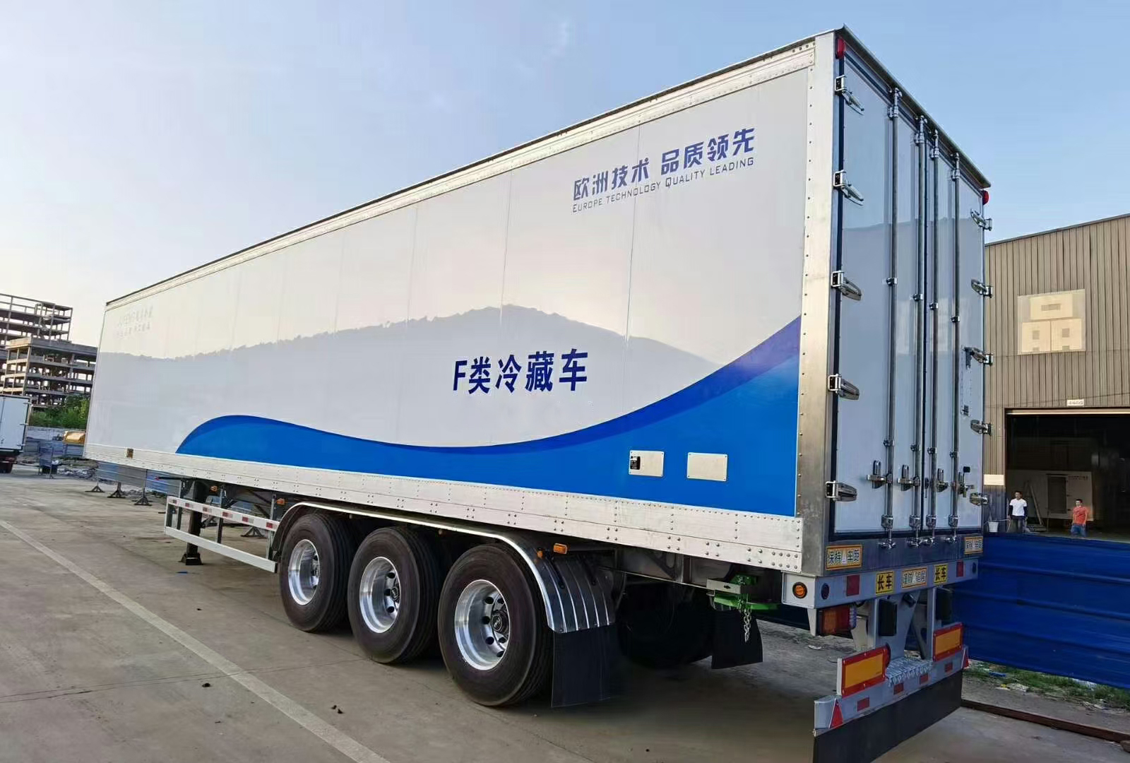 3 axles trailer refrigerated vehicle