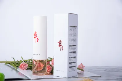 Yizhiling MOISTENING SKIN WATER2