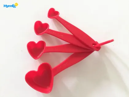 Plastic Heart 4PCS Set of Measuring Spoon