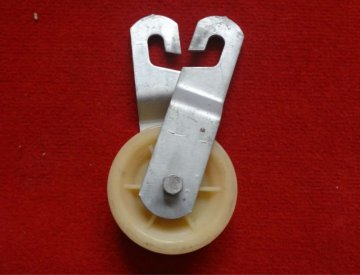 stable structure cable pulley