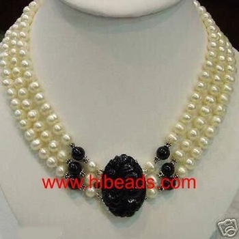 Cultured white freshwater pearl necklace FPN0120