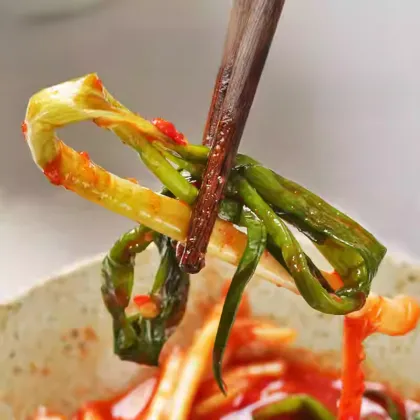 Organic Scallion Pickles