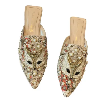 Summer 2024 Women's Luxury Beach Slippers: Mesh Diamond Rivet Flat Bottom Pointed Shoes for Fashionistas