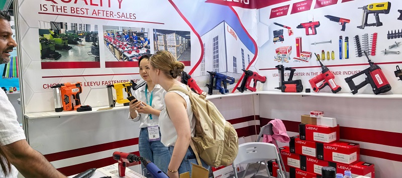 Leeyu Precision's Booth Becomes a Must-Visit for International Buyers at the Canton Fair, with Flourishing Cooperation Awaiting Development!