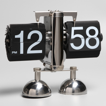 Cute Robot Mode Flip Clock com 2 pedestais