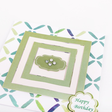 Boldog születésnapot lézerrel vágott kézzel készített üdvözlőkártya