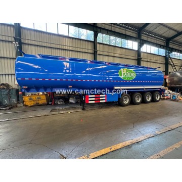 Grande semirreboque de transporte de petróleo azul