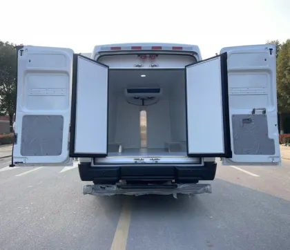 Factory Direct IVECO Refrigerated Van Trucks for Food Transport